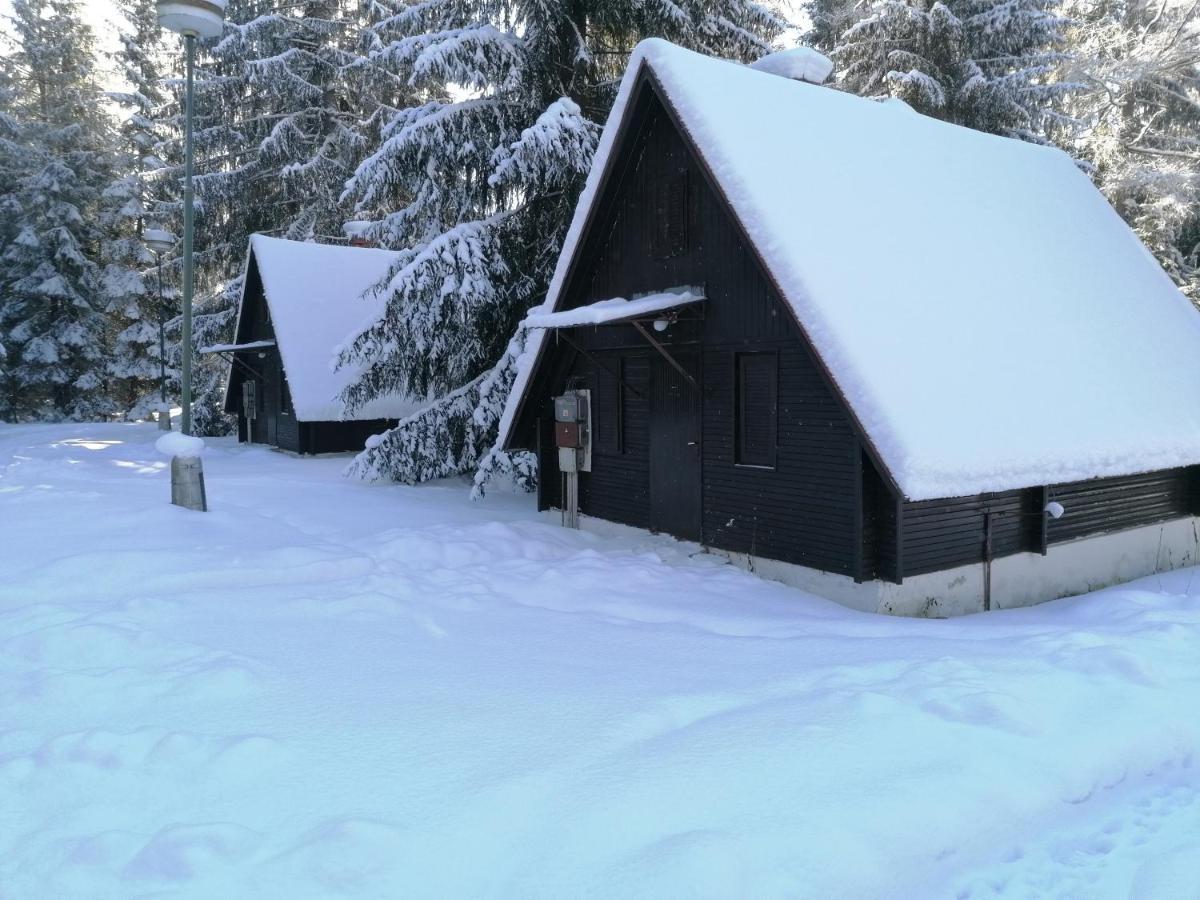 Bungalovy Pri Hoteli Spojar Žiar Exterior foto